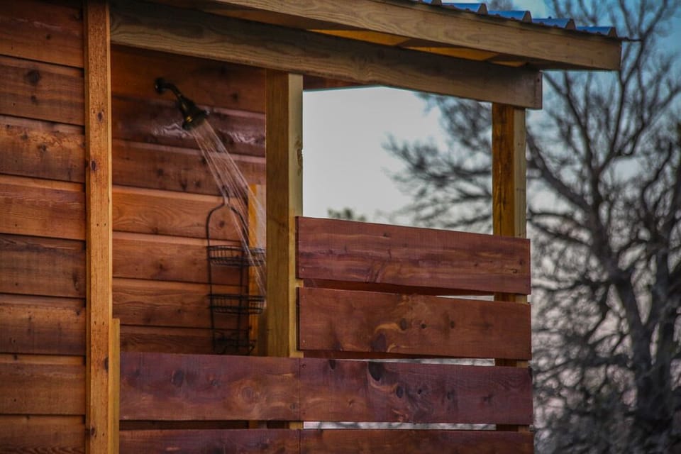 Whitetail Oaks- The Hideout