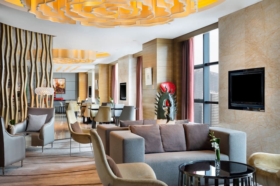 Lobby lounge