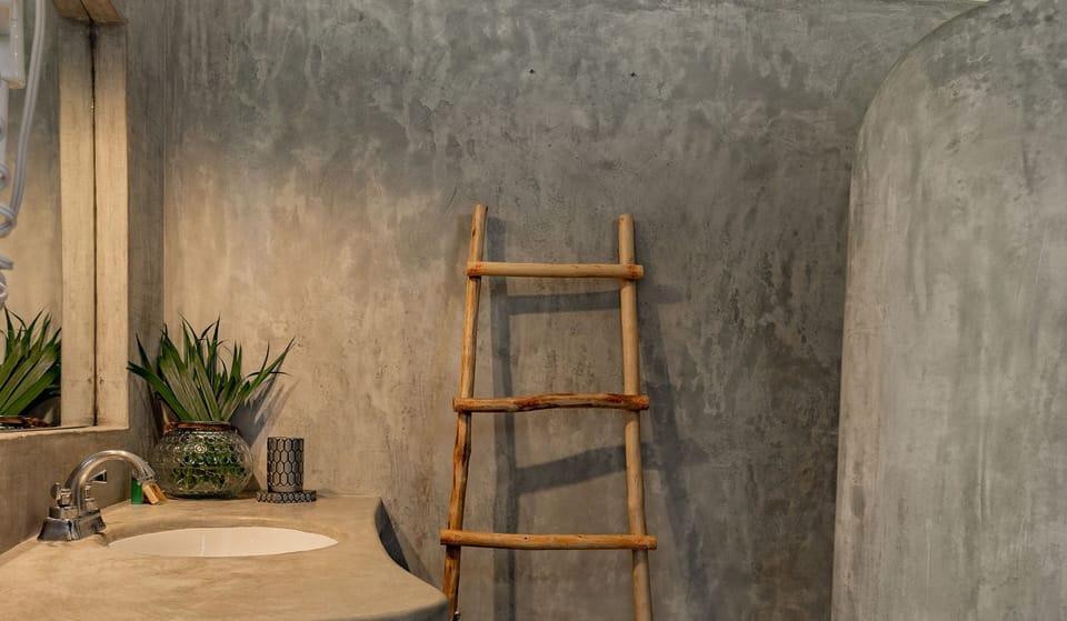 Suite with HotTub | Bathroom | Shower, rainfall showerhead, hair dryer, towels