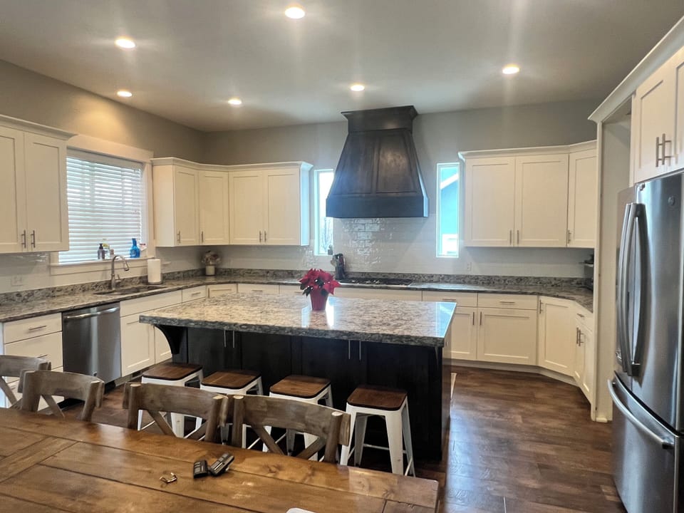 Large Kitchen