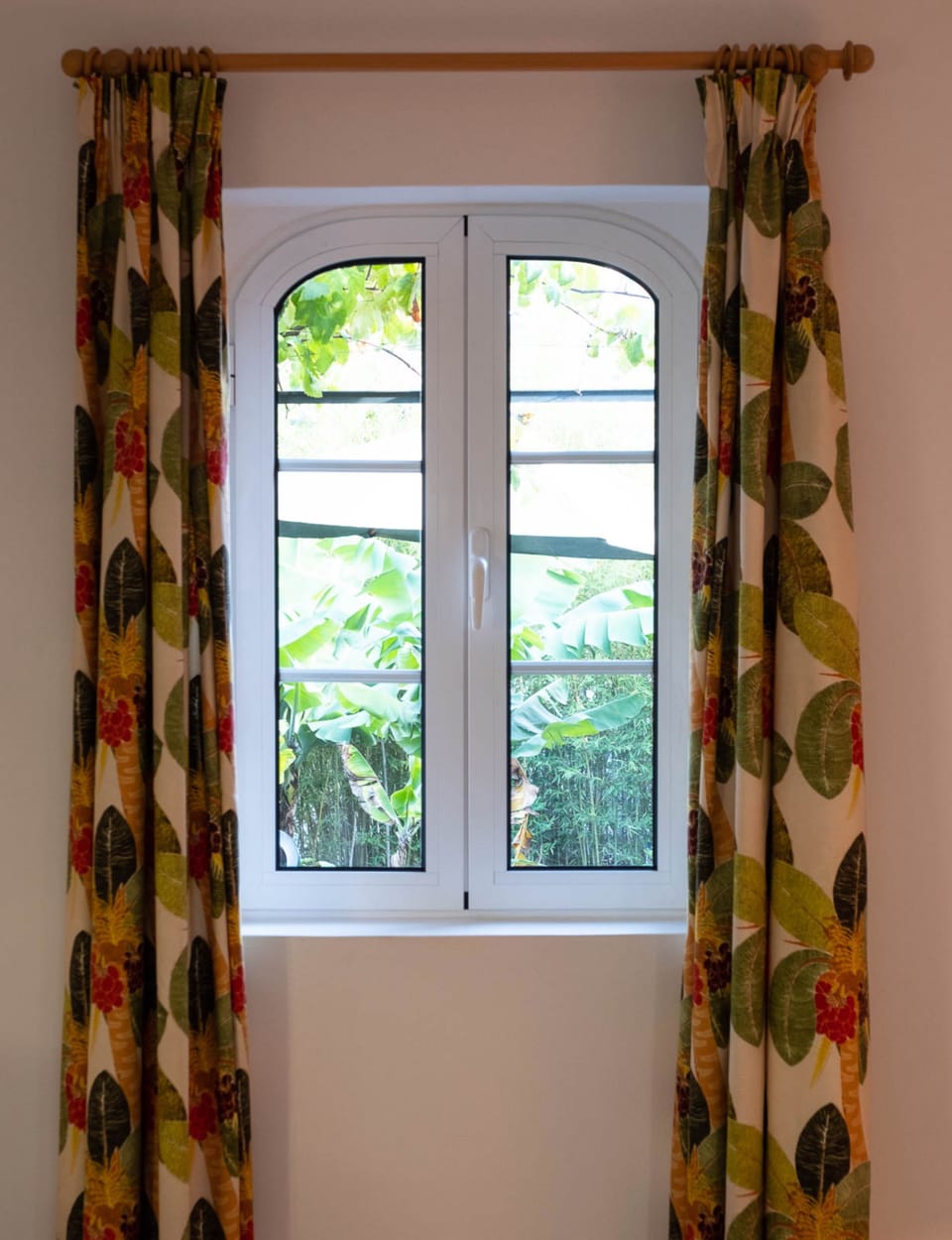 Cottage, 1 Bedroom | 1 bedroom, in-room safe, blackout drapes, iron/ironing board