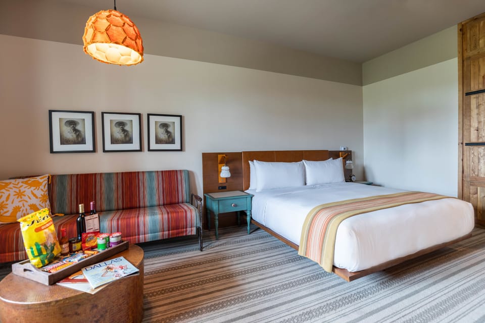 Classic Room, 1 King Bed, Non Smoking | Egyptian cotton sheets, premium bedding, down comforters, pillowtop beds