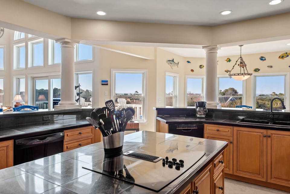 CC189: Magicality | Mid Level Kitchen