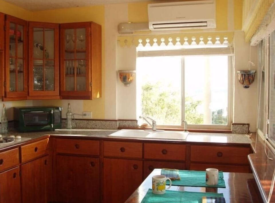 Full kitchen with microwave