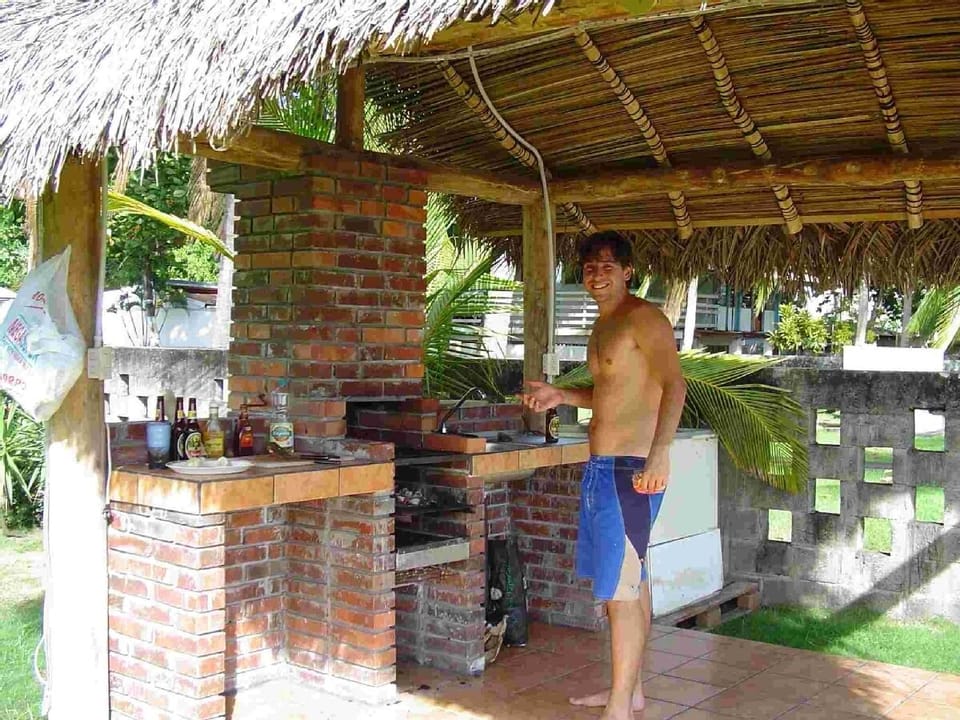 BBQ Hut