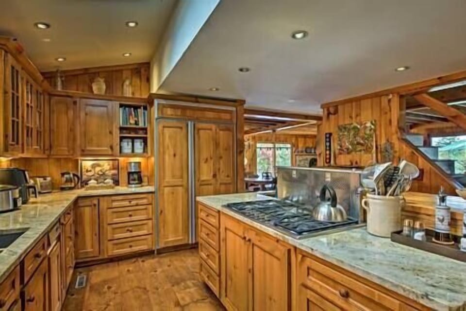 Kitchen (2)