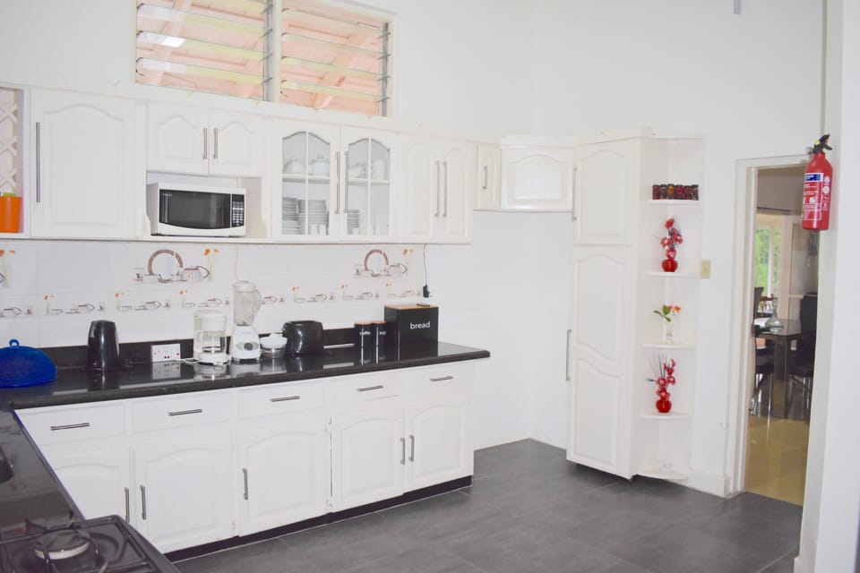 Fully loaded kitchen including fridge freezer, micro wave, 6 ring cooker, kettle