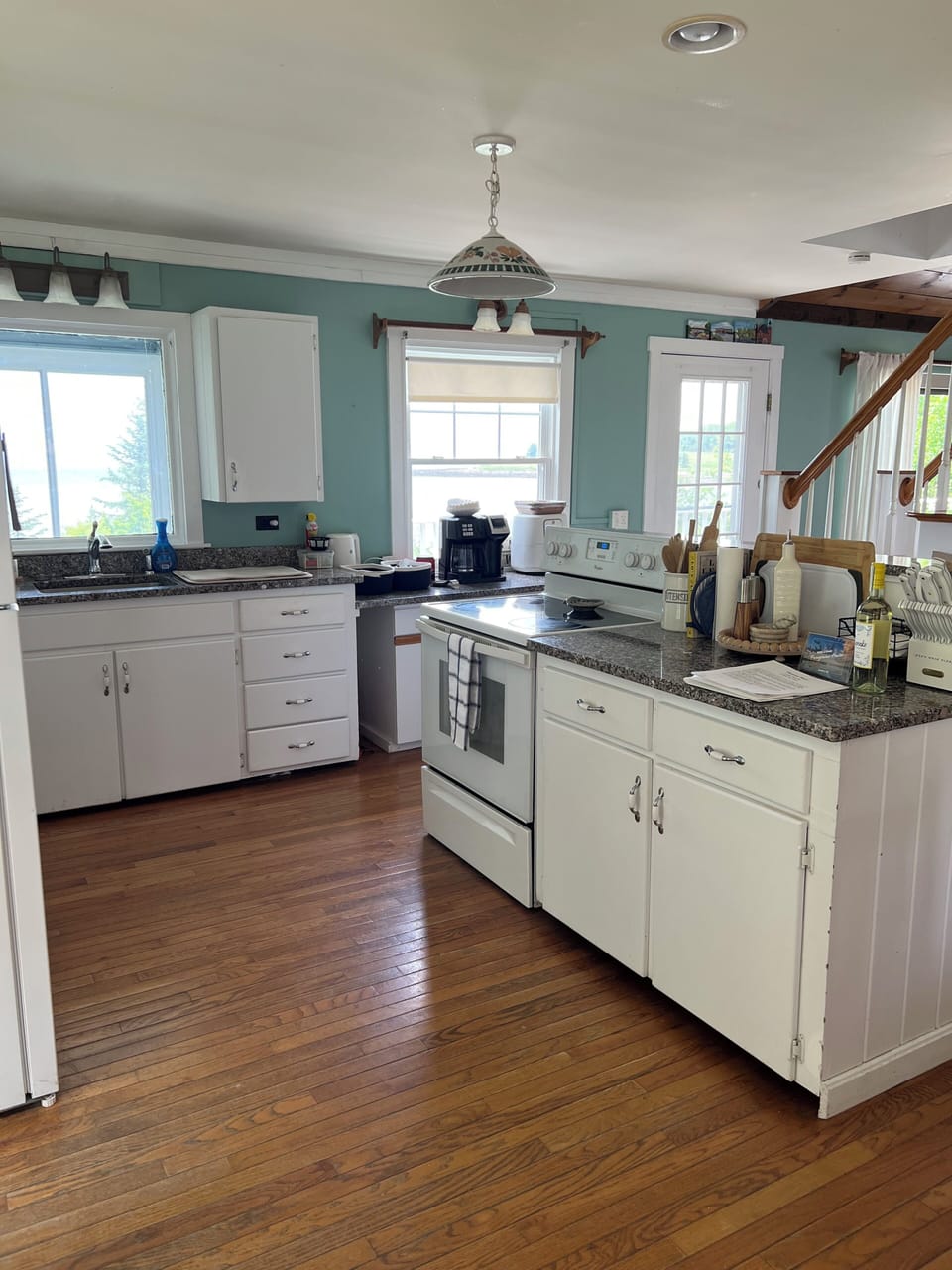 Coastal kitchen vibe, complete with our complimentary bottle of wine :)
