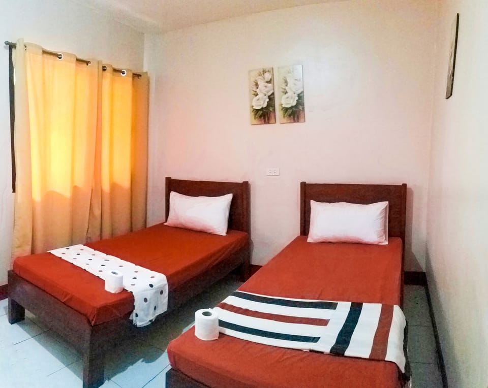 Desk, rollaway beds (surcharge), bed sheets