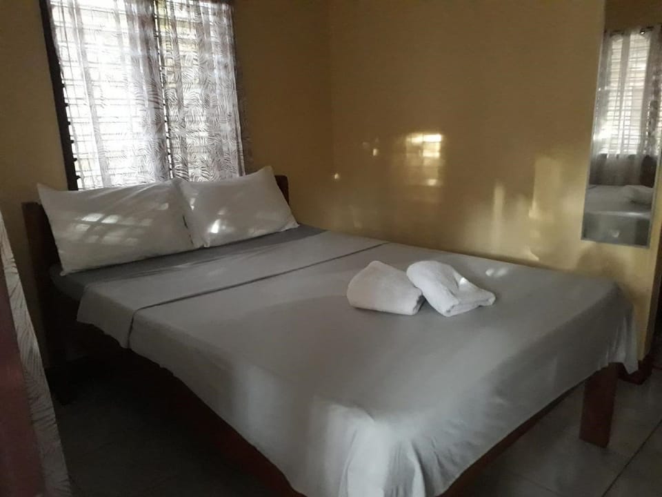 Aircondition Room | Desk, rollaway beds (surcharge), bed sheets