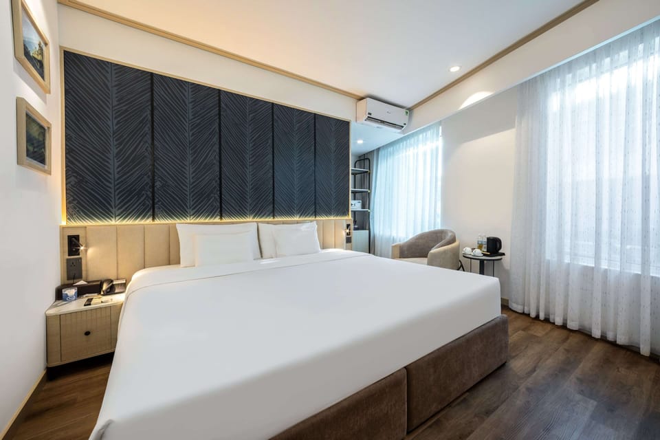 Deluxe Room, 1 King Bed, City View | View from room