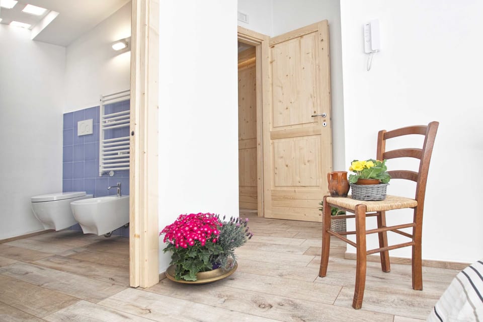 Double Room, Balcony, City View | Desk, cribs/infant beds, free WiFi, bed sheets