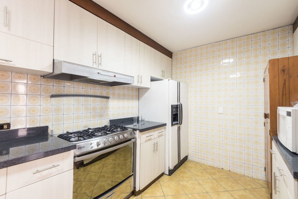 Family House, 5 Bedrooms, Non Smoking, Private Bathroom | Private kitchen | Full-size fridge, microwave, oven, cookware/dishes/utensils