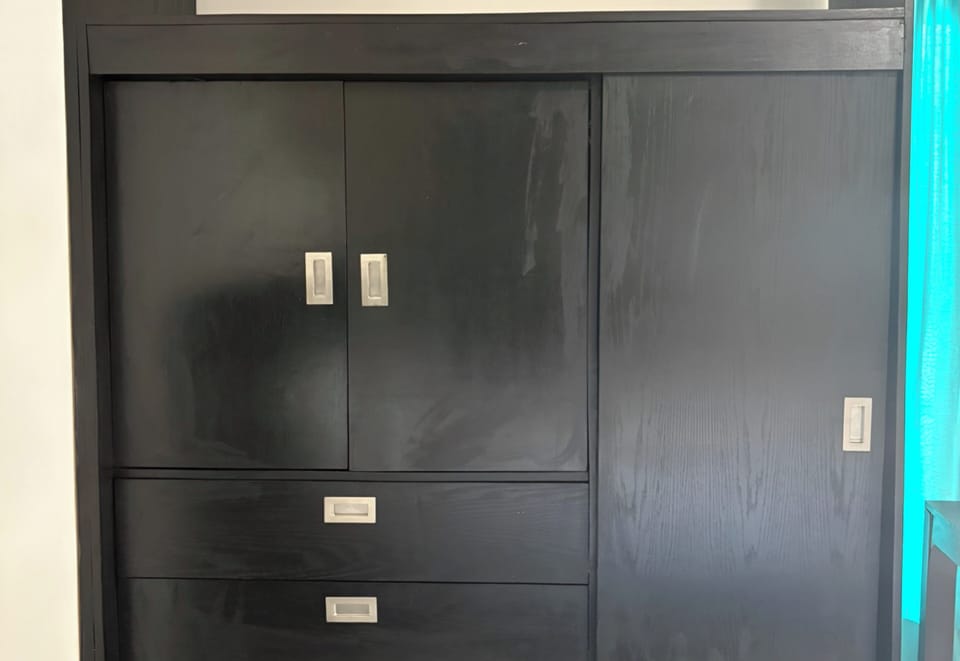 Estudio 10 | Wardrobe