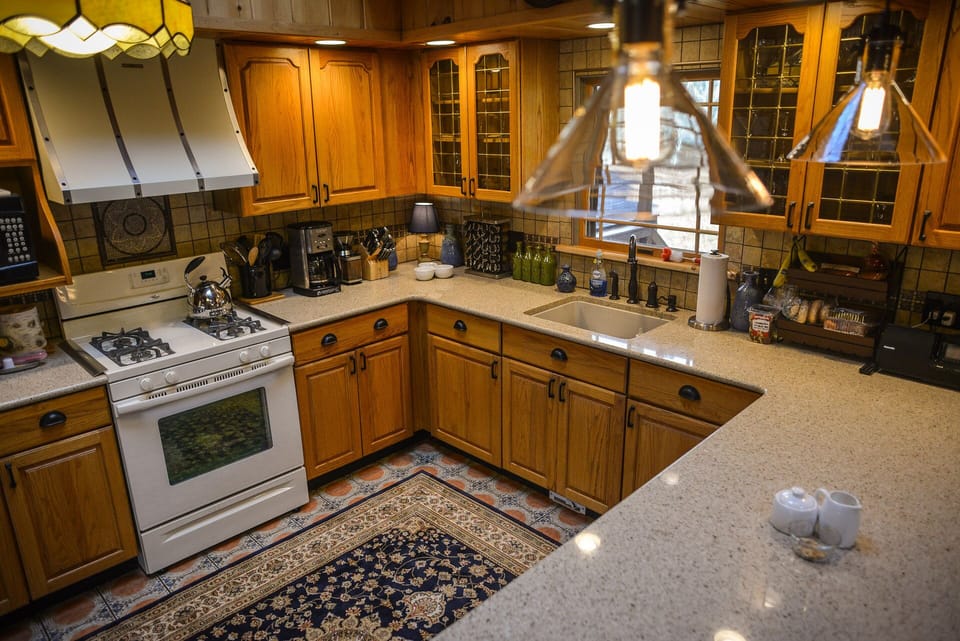 You will just love cooking in this Gourmet Kitchen.  Granite Countertops & more!
