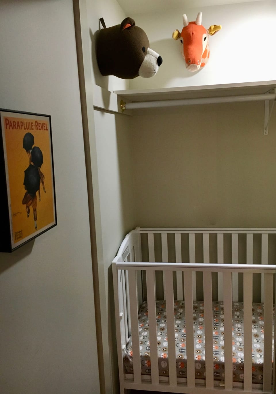 New-Crib on roller-move it where ever you like.