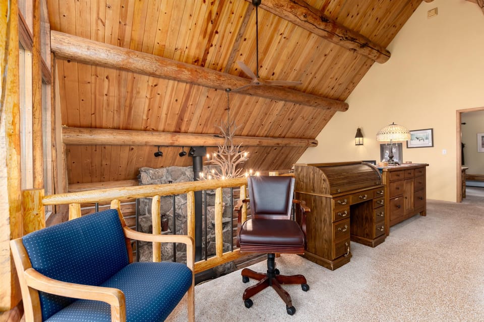 Loft - a nice place to do some desk work