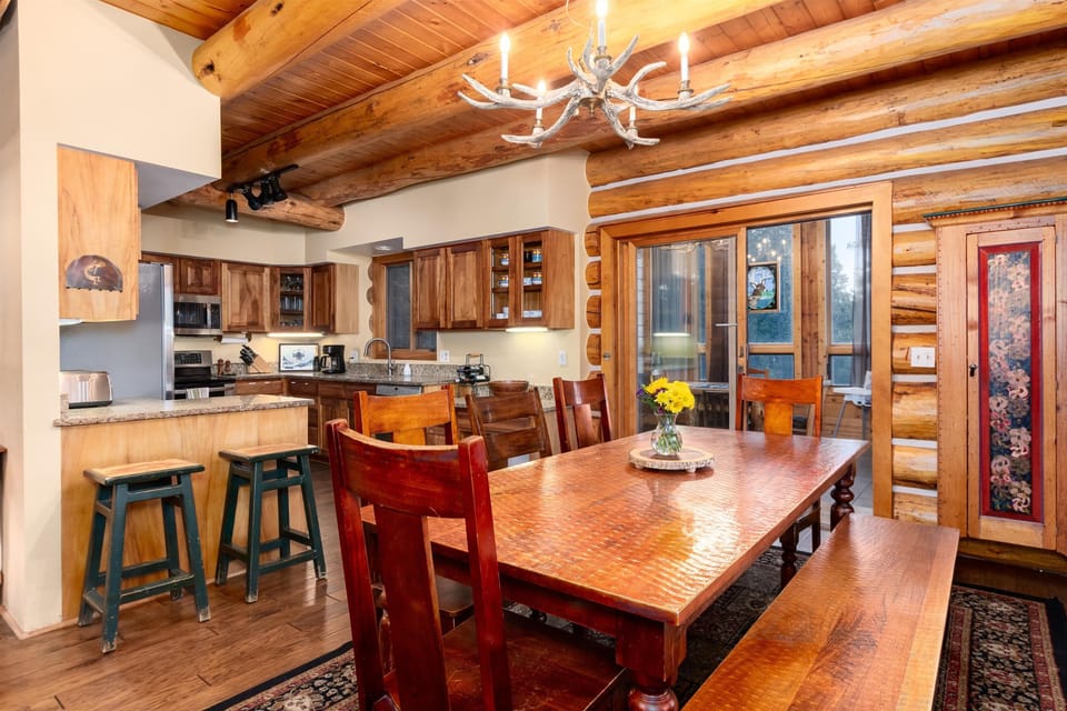 Dining room table