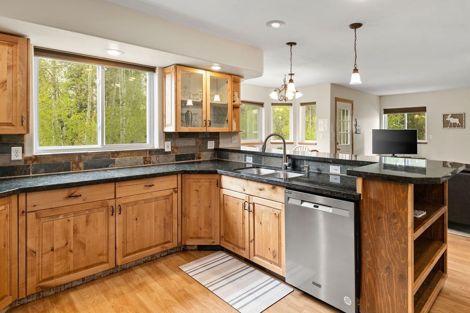 Fully stocked kitchen. 