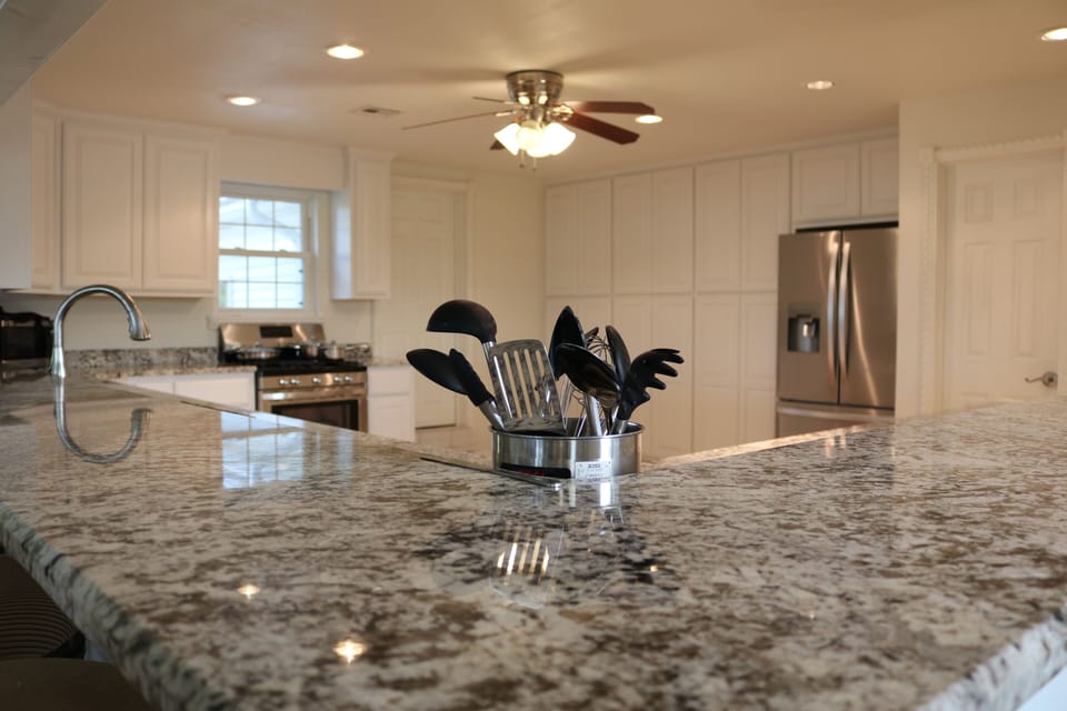 Kitchen Bar
