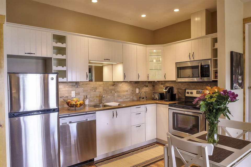 Full Chef's Kitchen