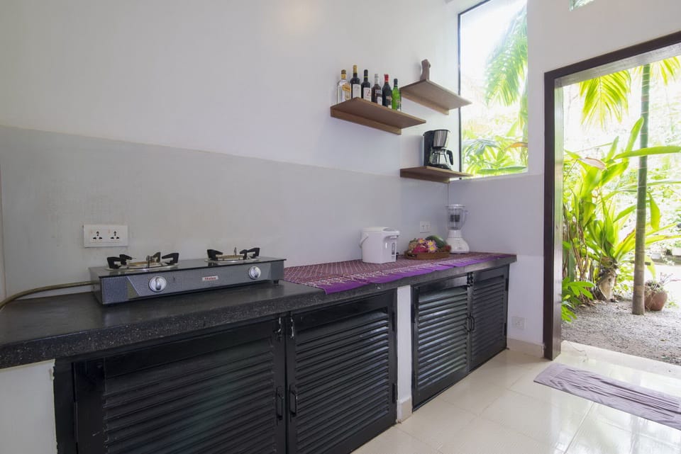 Family Villa | Private kitchen | Microwave, stovetop, coffee/tea maker, rice cooker