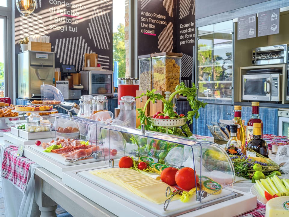 Breakfast buffet