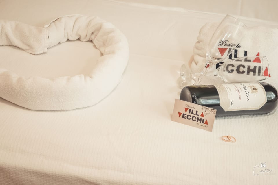 Basic Double Room, 1 Double Bed, Non Smoking | Minibar, desk, iron/ironing board, free WiFi