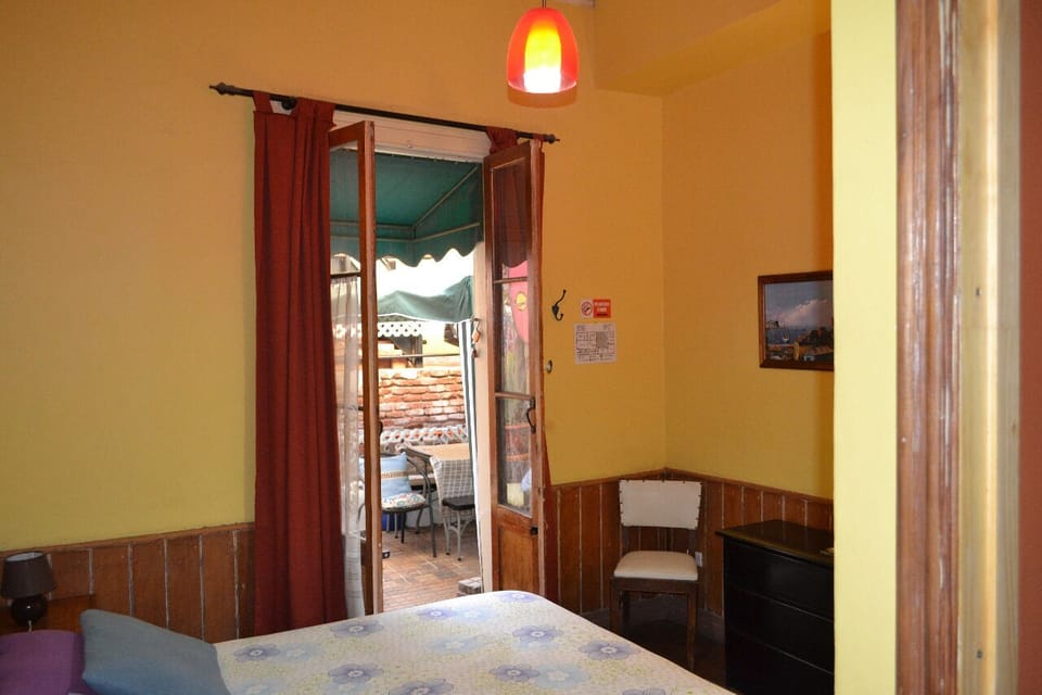 Classic Single Room | Desk, free WiFi