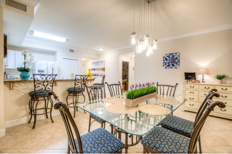 Condo, 3 Bedrooms, Balcony, Beachfront (2302) | 1 bedroom, individually decorated, individually furnished, desk