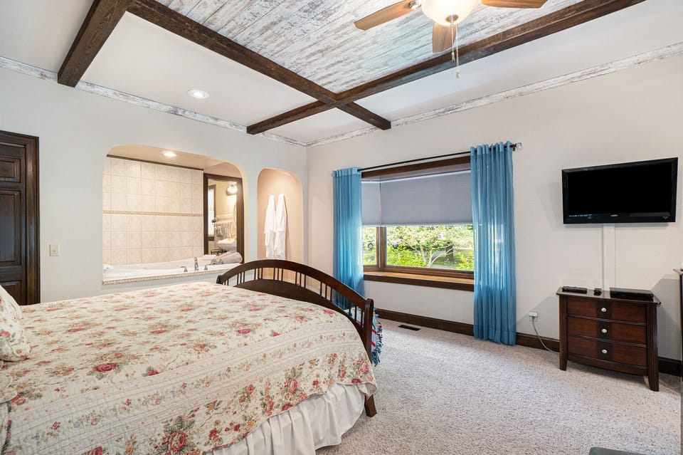 Standard Double Room, Ensuite (St.Moritz Suite)