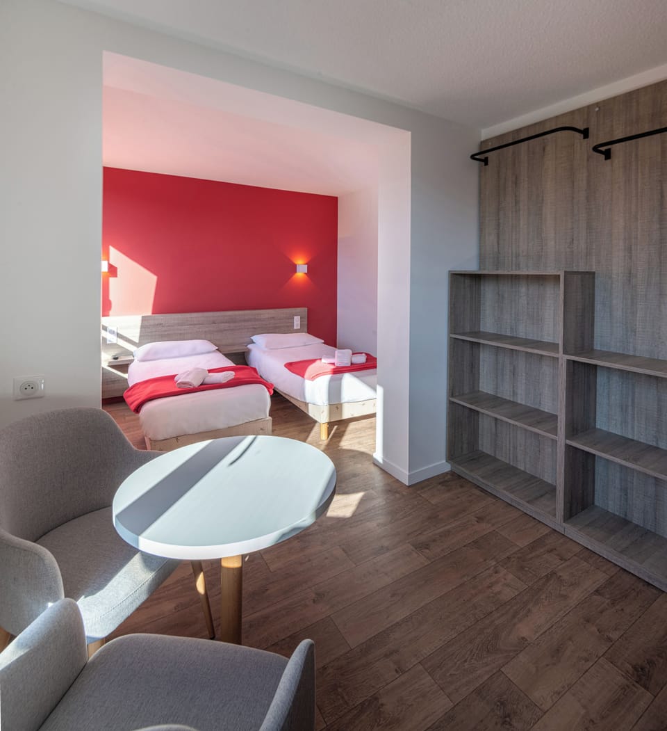 Premium Twin Room | 2 bedrooms, free WiFi, bed sheets