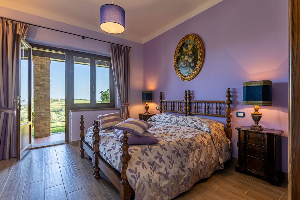 Double Room, 1 Queen Bed, Non Smoking (Lavanda) | Premium bedding, down comforters, memory foam beds