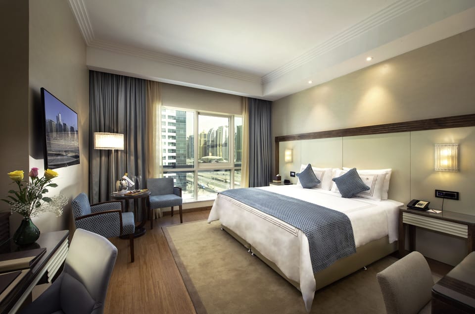 Egyptian cotton sheets, premium bedding, in-room safe