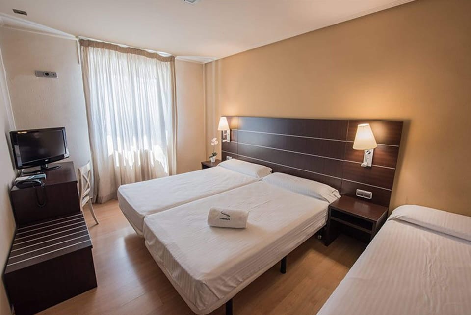 Double Room (with extra bed) | Desk, iron/ironing board (on request), cribs (free)