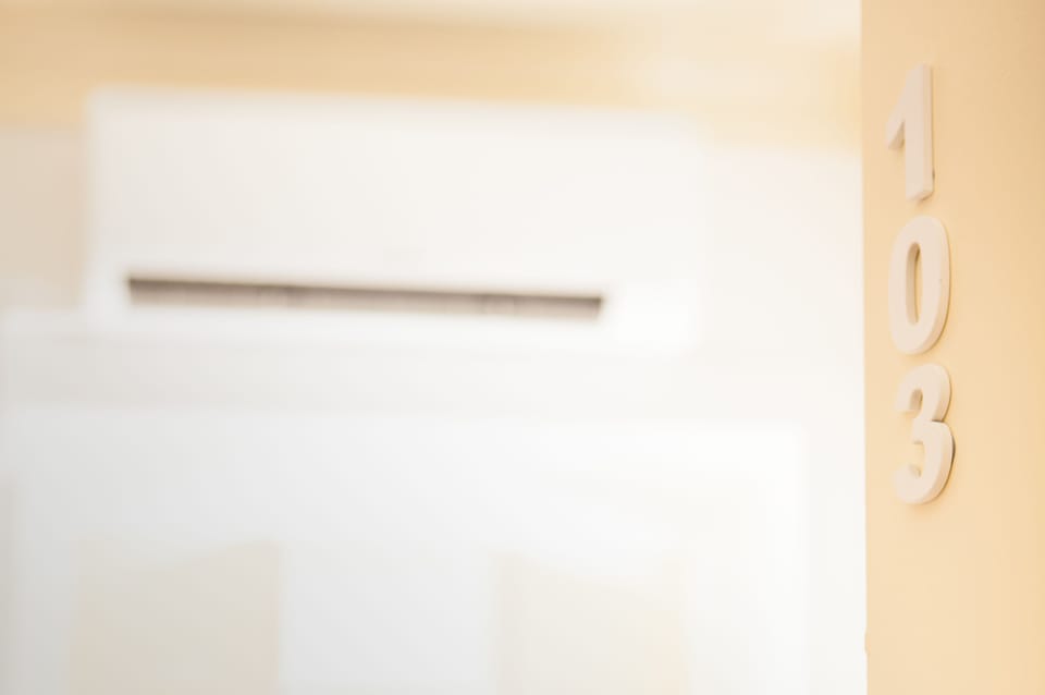 Quarto Duplo com Vista | In-room safe, iron/ironing board, free WiFi, bed sheets
