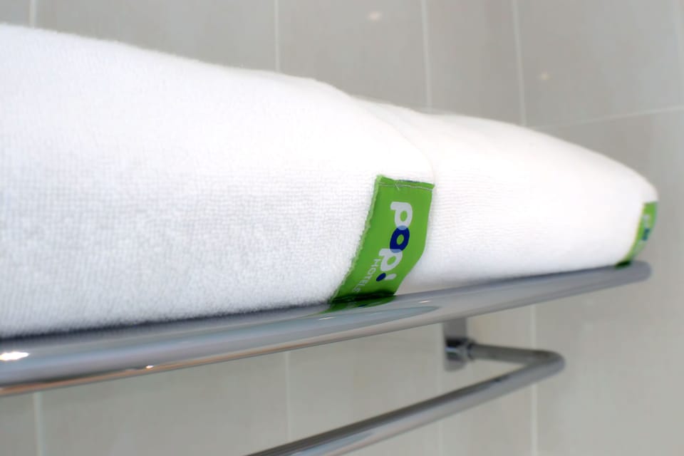 POP Room | Bathroom | Shower, towels