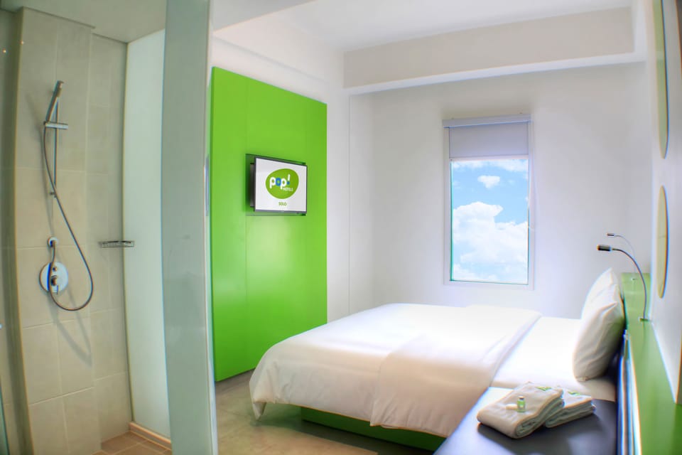 POP Room | In-room safe, free WiFi, bed sheets