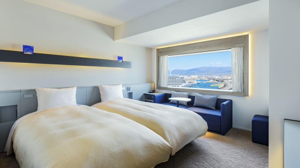 In-room safe, free WiFi, bed sheets, wheelchair access