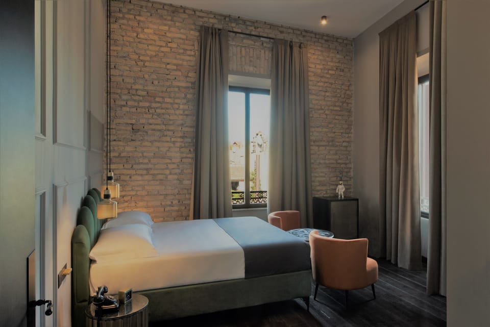 Standard Room, 1 King Bed (Baby Double) | Premium bedding, minibar, in-room safe, individually decorated