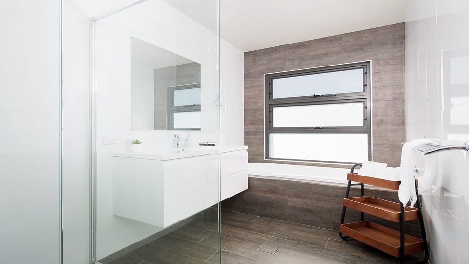 Main Bathroom