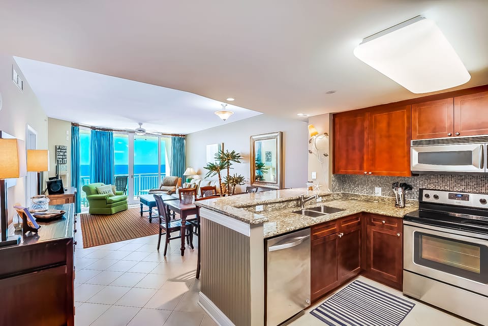 Condo, 3 Bedrooms, Balcony, Oceanfront (1509) | Living area | 40-inch flat-screen TV with cable channels, Smart TV, DVD player