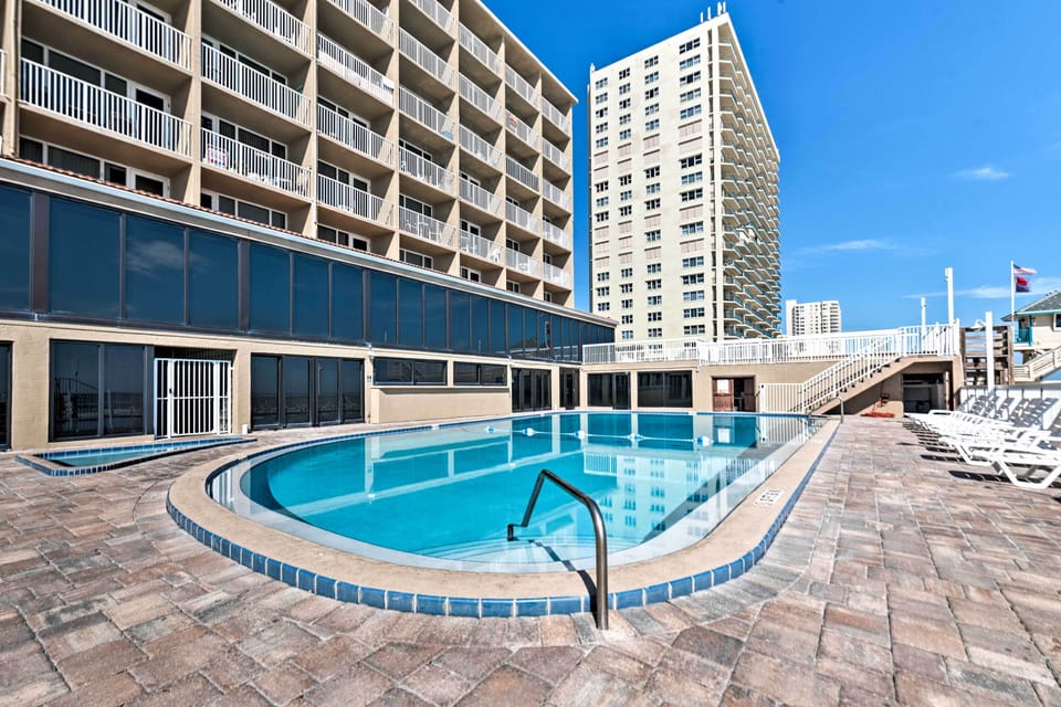 Community Pool (Currently Unavailable)