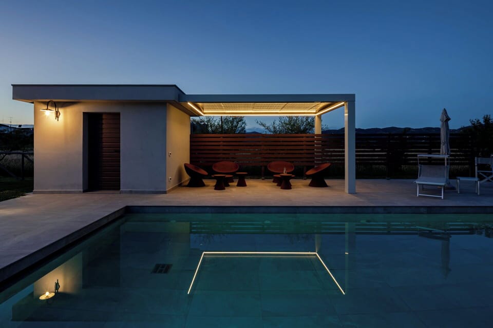 Swimming Pool, Composite Material, Shade, Resort, Outdoor Furniture, Design, Dusk, Outdoor Structure, Wood Stain, Hardwood