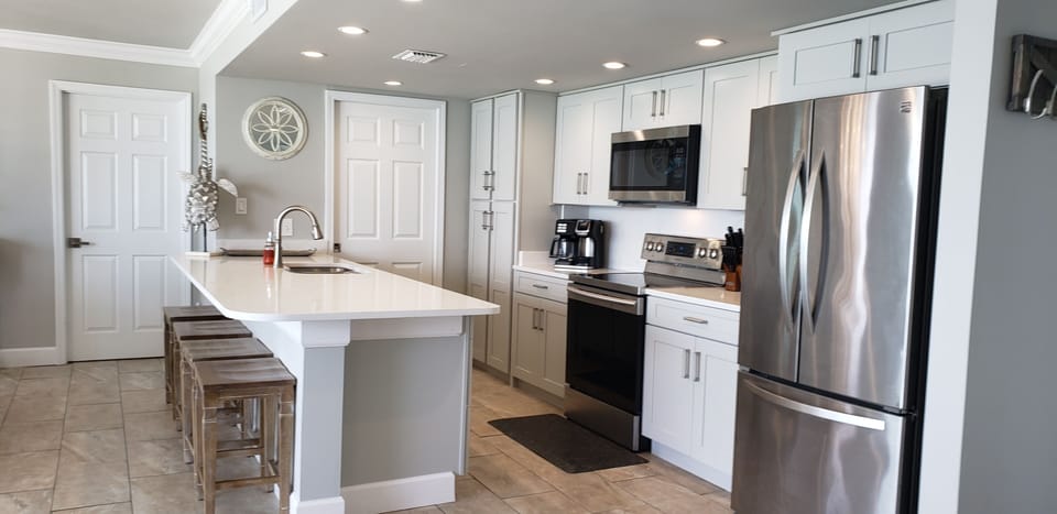 Brand New QUARTZ Counter tops!