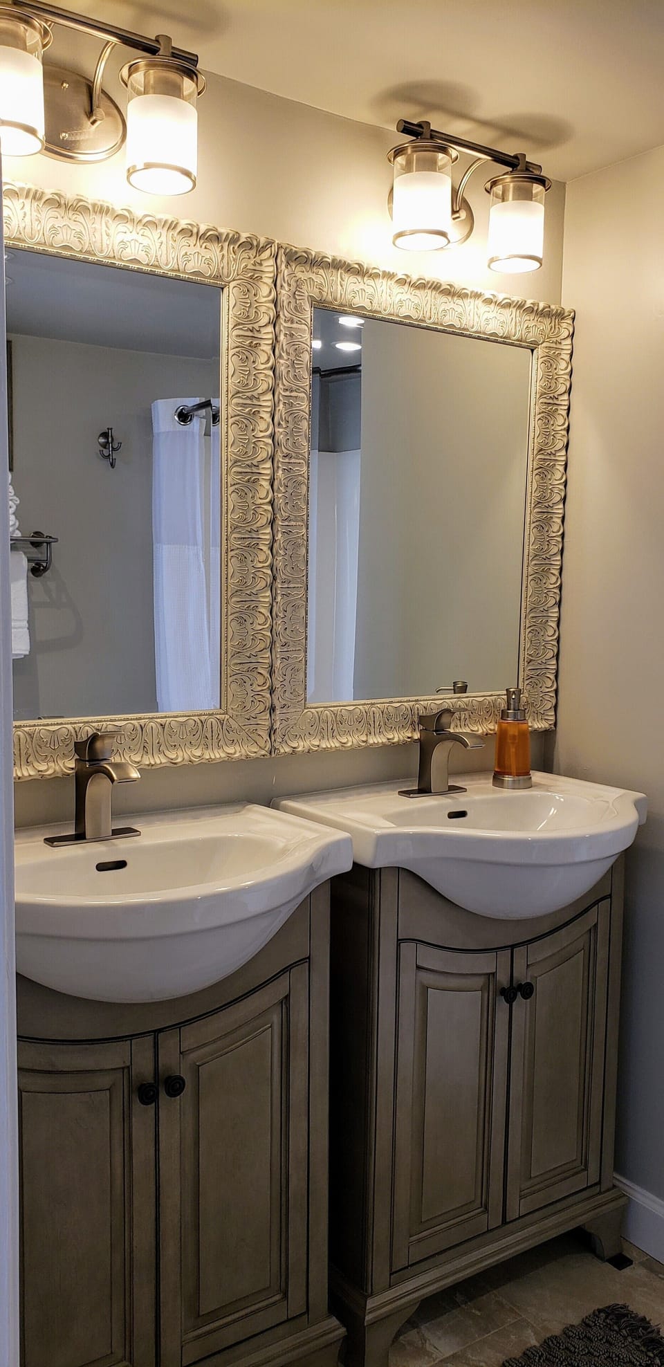 DOUBLE Vanity in 2nd BEDROOM!
ONLY one in SEACHASE!