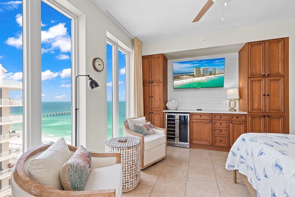 2nd king Master Bedroom 