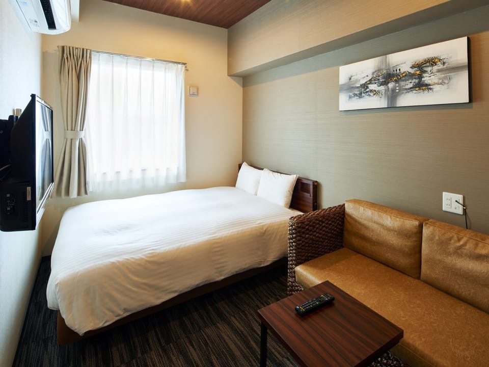 Double Room | Free WiFi, bed sheets