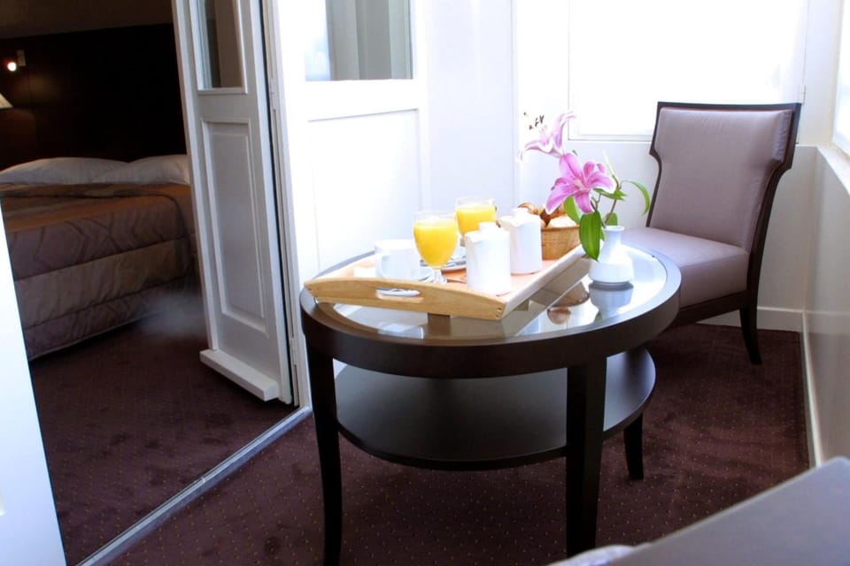 Lunch and dinner served, local cuisine