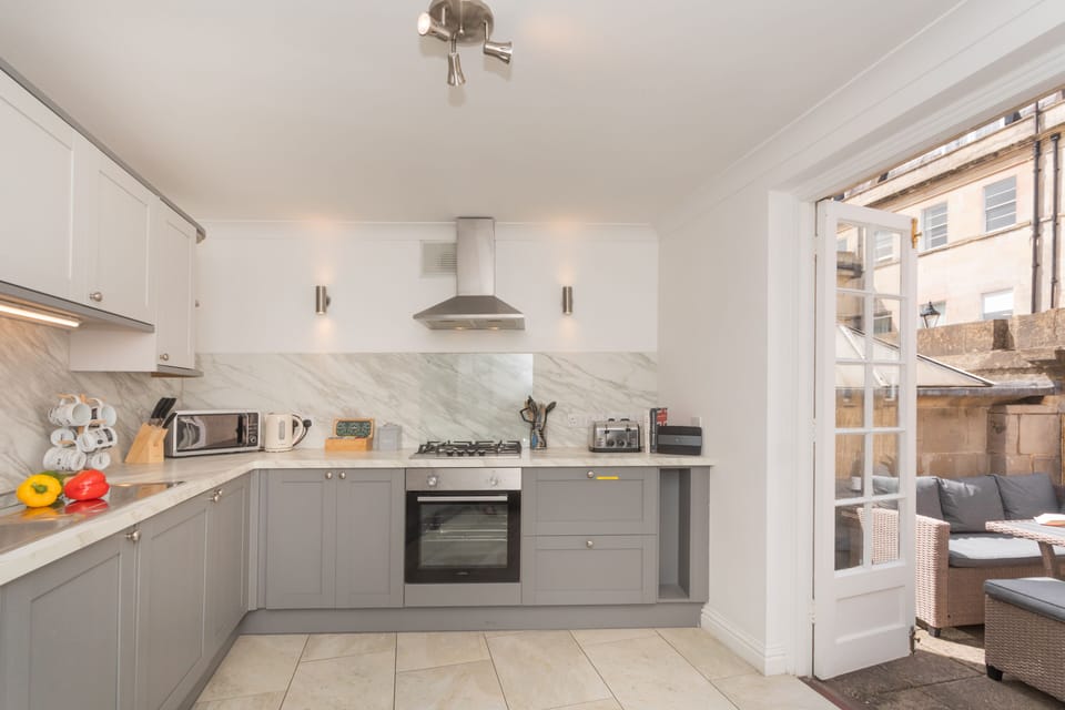 Apartment, Private Bathroom | Private kitchen